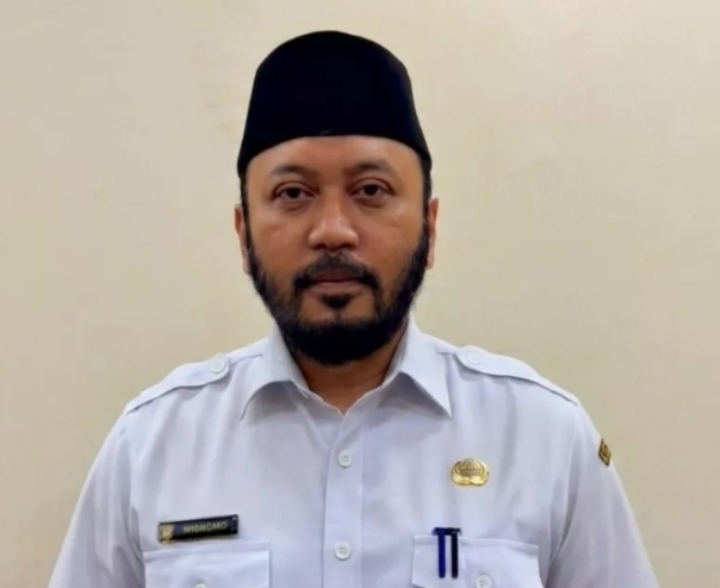 Tri Adhianto Resmi Lantik Chondro Wibhowo MS. SE Sebagai Kepala Dinas Pendidikan Kota Bekasi